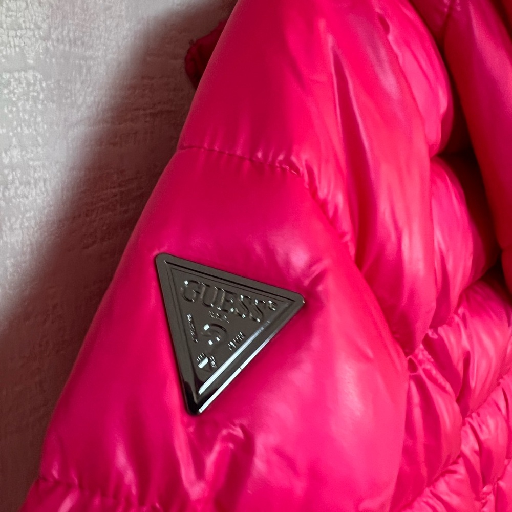 Guess NWT Stunning Show Stopping Hot Barbie Pink Mid-Length Puffer Hooded Coat - Picture 12 of 13